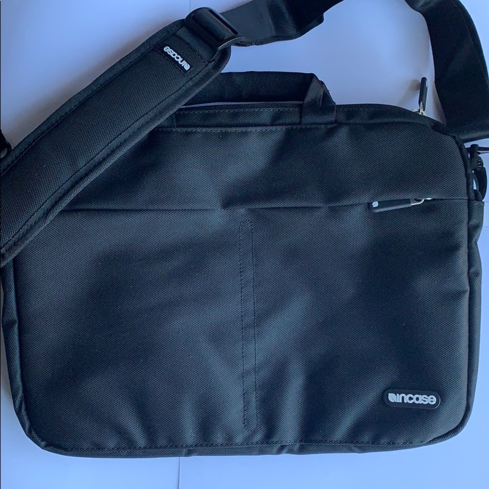 INCASE 13inch Laptop Case